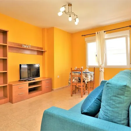 דירה Over 5 Mins Away From The Beach And Free Wifi. טורבייחה