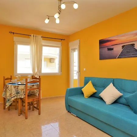 Over 5 Mins Away From The Beach And Free Wifi. * טורבייחה